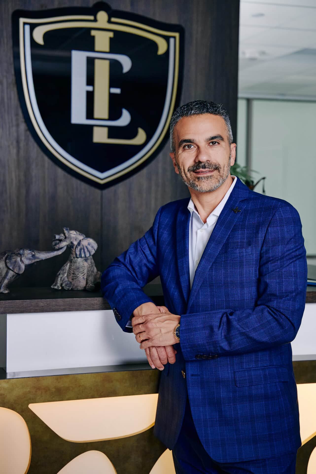 Simon P. Etehad